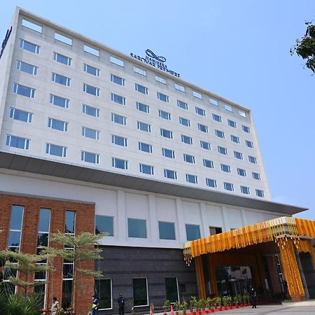 Manjeera Sarovar Premiere Hotell Rājahmundry Exteriör bild